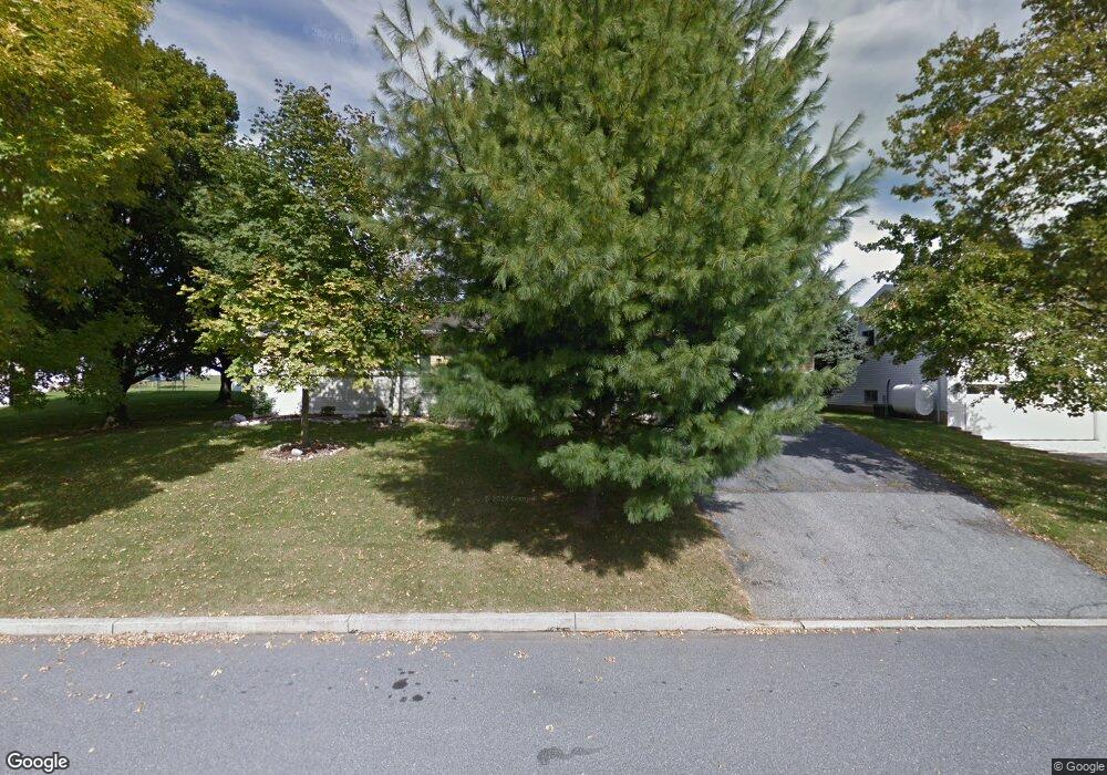 933 Carbon St, Walnutport, PA 18088 - photo 1