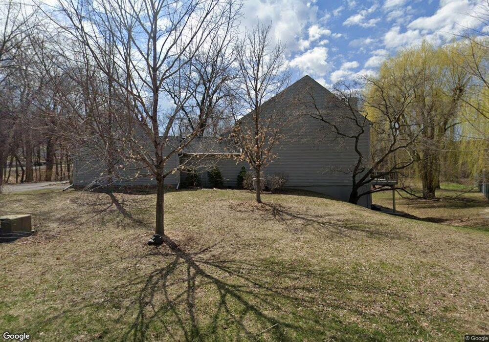 20450 Knightsbridge Rd, Excelsior, MN 55331 - photo 1