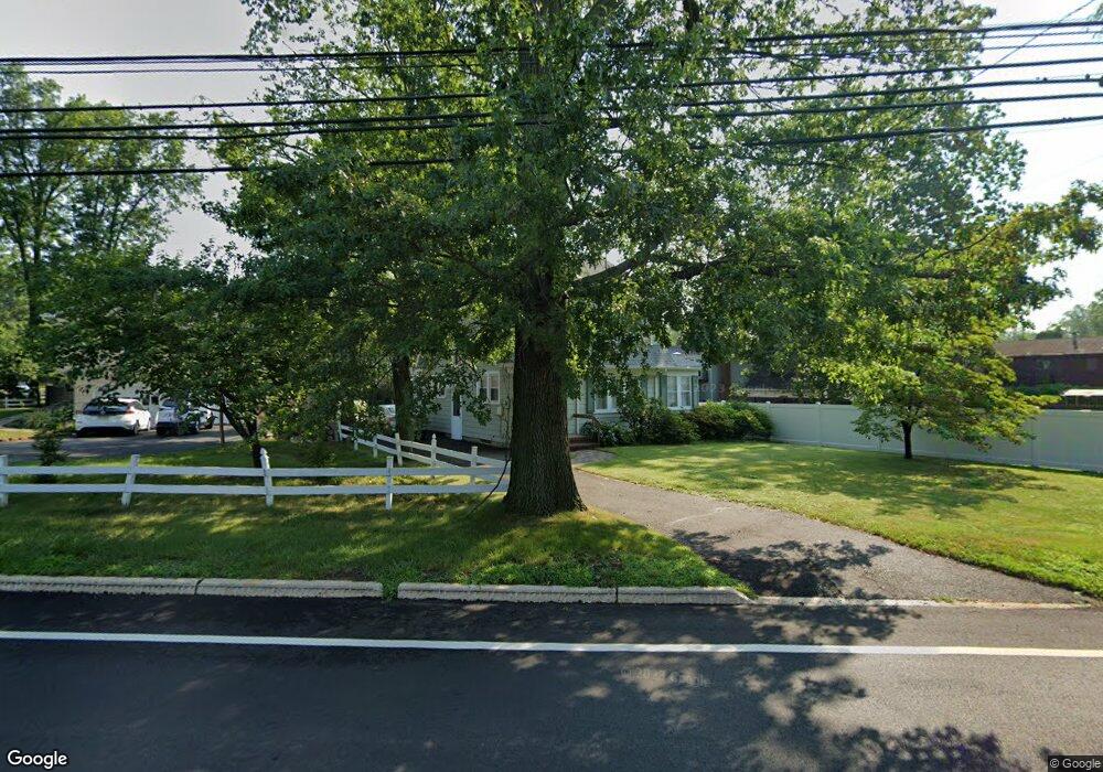 669 Thompson Ave, Bound Brook, NJ 08805 - photo 1