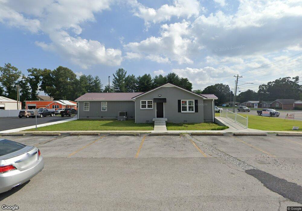 1301 Mcarthur St, Manchester, TN 37355 - photo 1