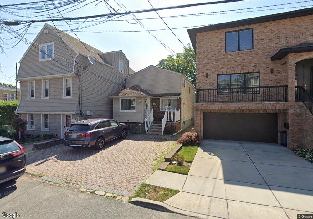 184 Hamilton Ave, Fairview, NJ 07022 - photo 1