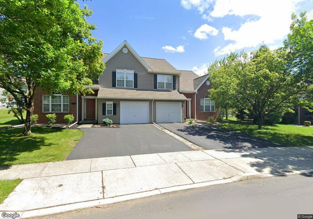1469 Kennington Ln, Macungie, PA 18062 - photo 1