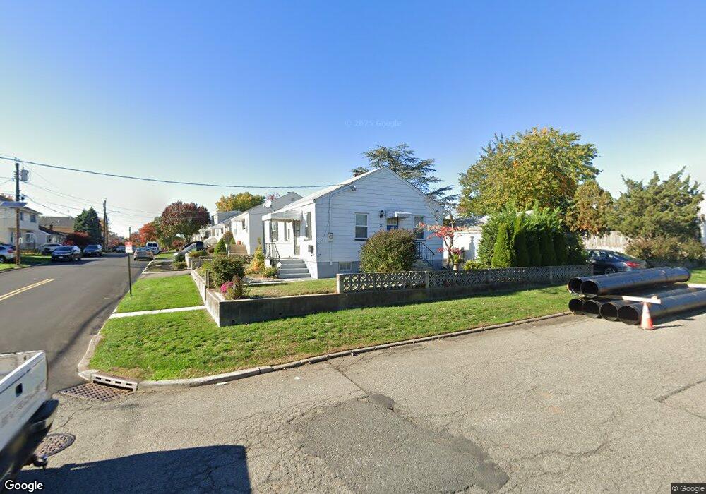 76 Lincoln Ave, Colonia, NJ 07067 - photo 1