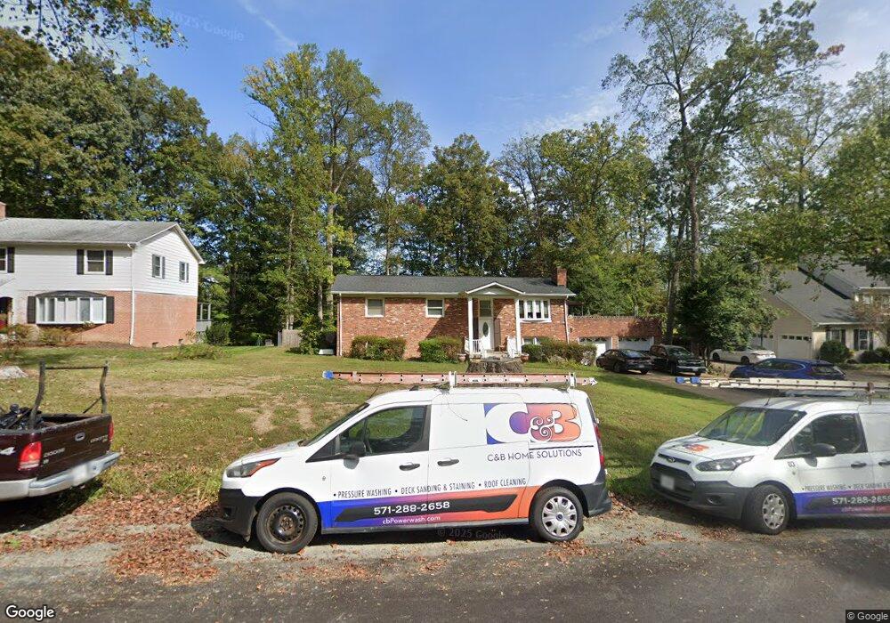 18417 Cedar Dr, Triangle, VA 22172 - photo 1