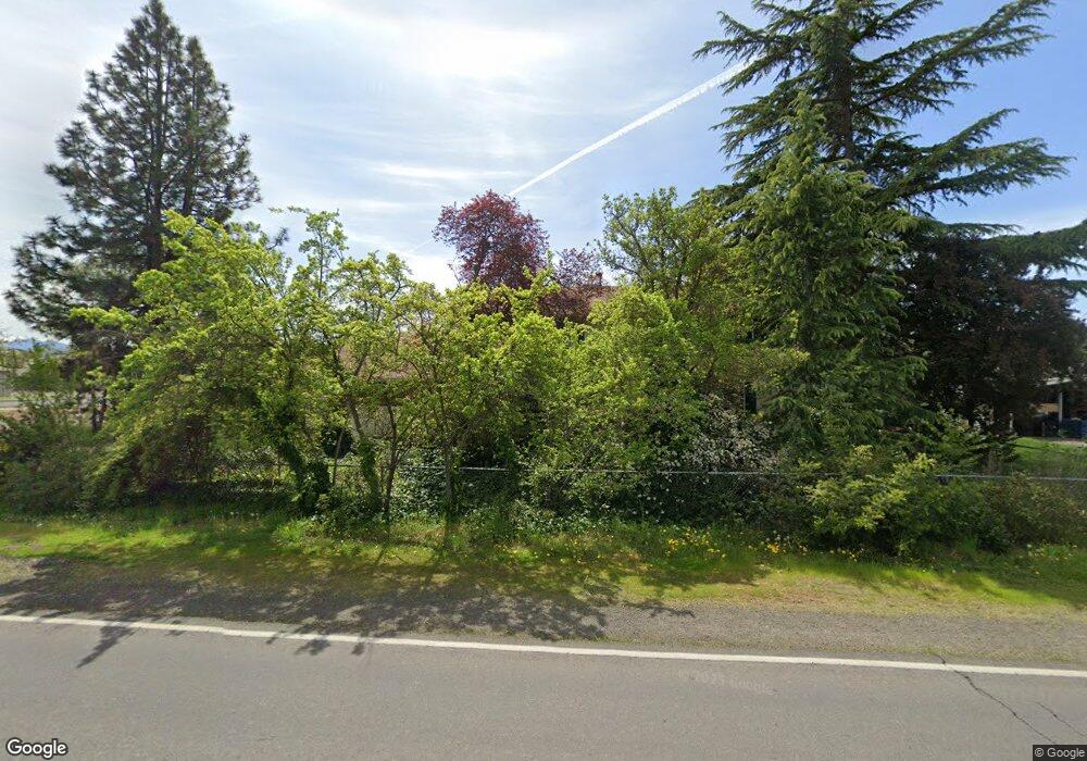 825 N 10th St, Central Point, OR 97502 - photo 1