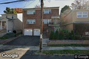 424 7th St, Fairview, NJ 07022