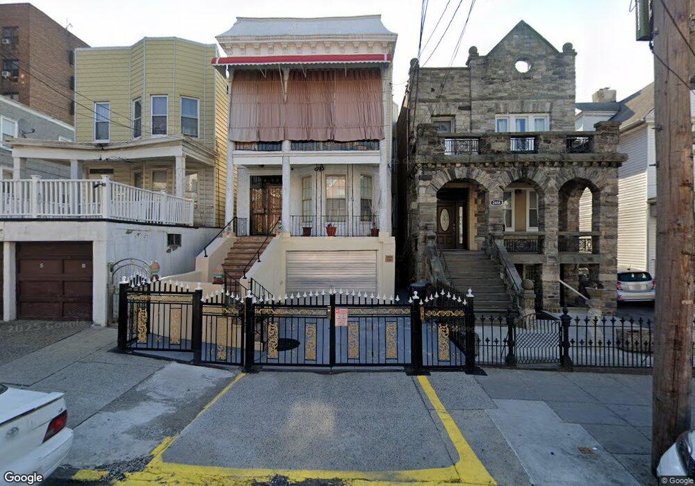 2656 Bainbridge Ave, Bronx, NY 10458 - photo 1