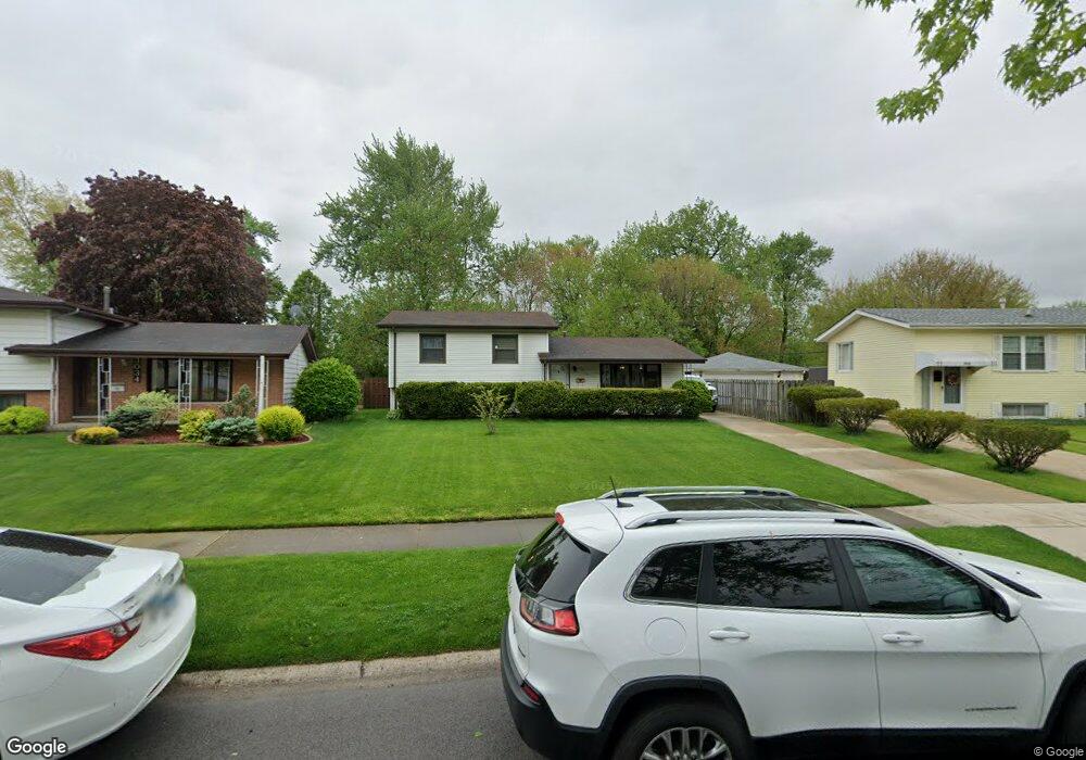 3030 Farmer Dr, Highland, IN 46322 - photo 1