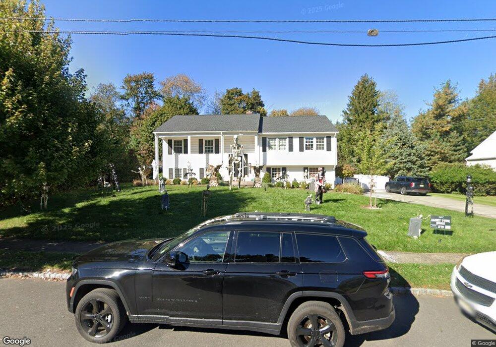 324 Woods End Rd, Westfield, NJ 07090 - photo 1