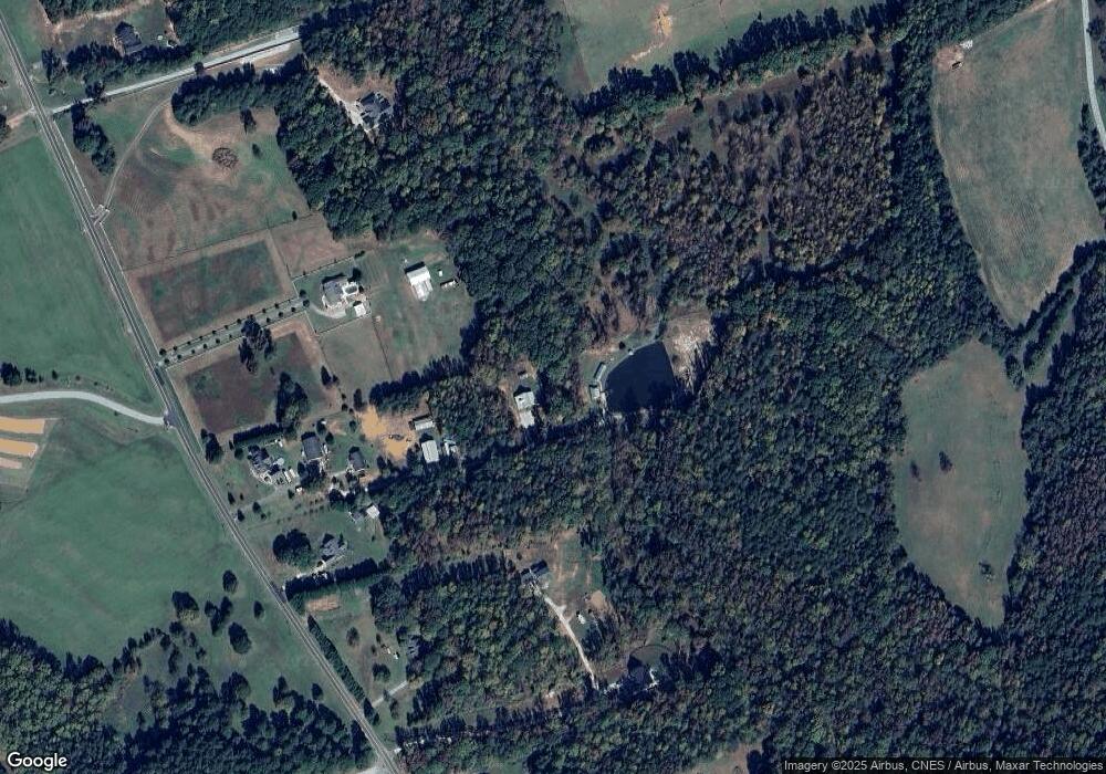 1082 Beamguard Rd, Clover, SC 29710 - photo 1