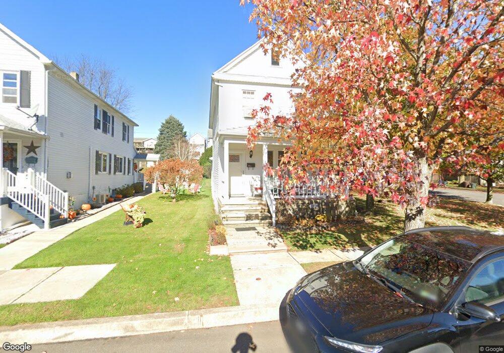 526 Perry St, Nanticoke, PA 18634 - photo 1