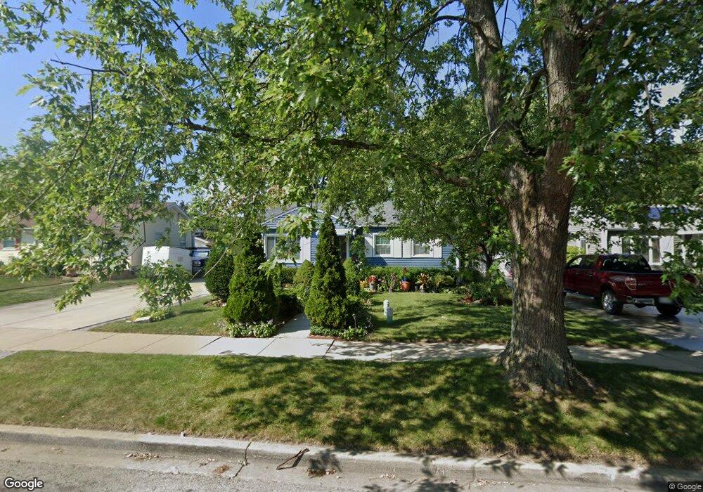 2212 Marshall Pkwy, Waukegan, IL 60085 - photo 1