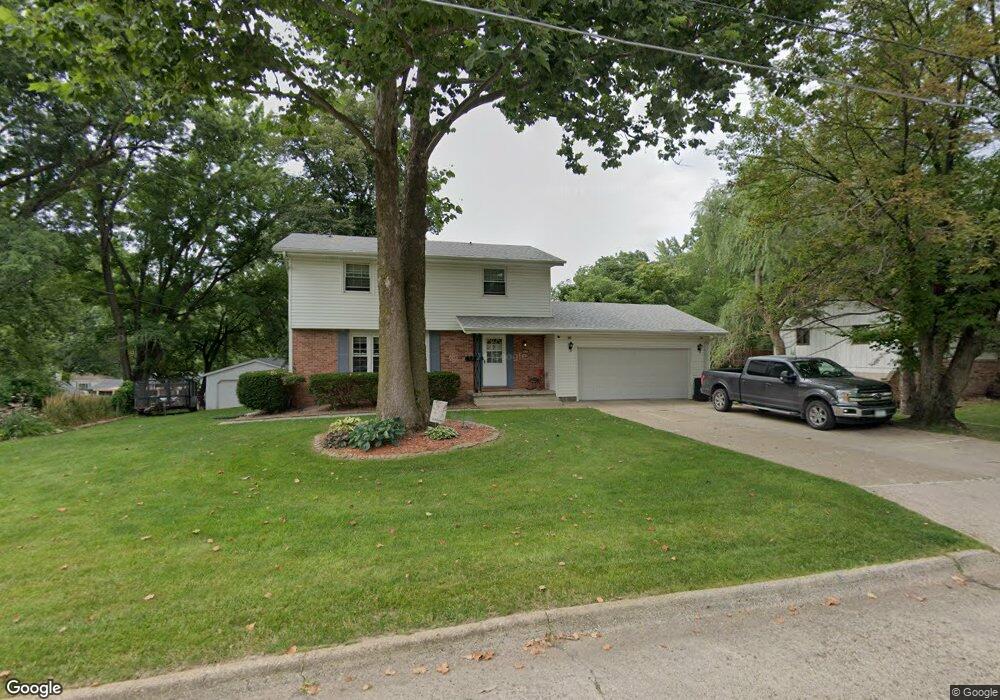 1610 Hackley Ave, Des Moines, IA 50315 - photo 1