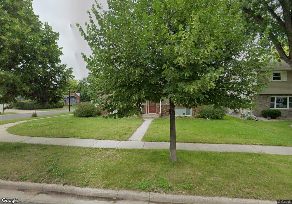 2865 2nd St N, Fargo, ND 58102 - photo 1