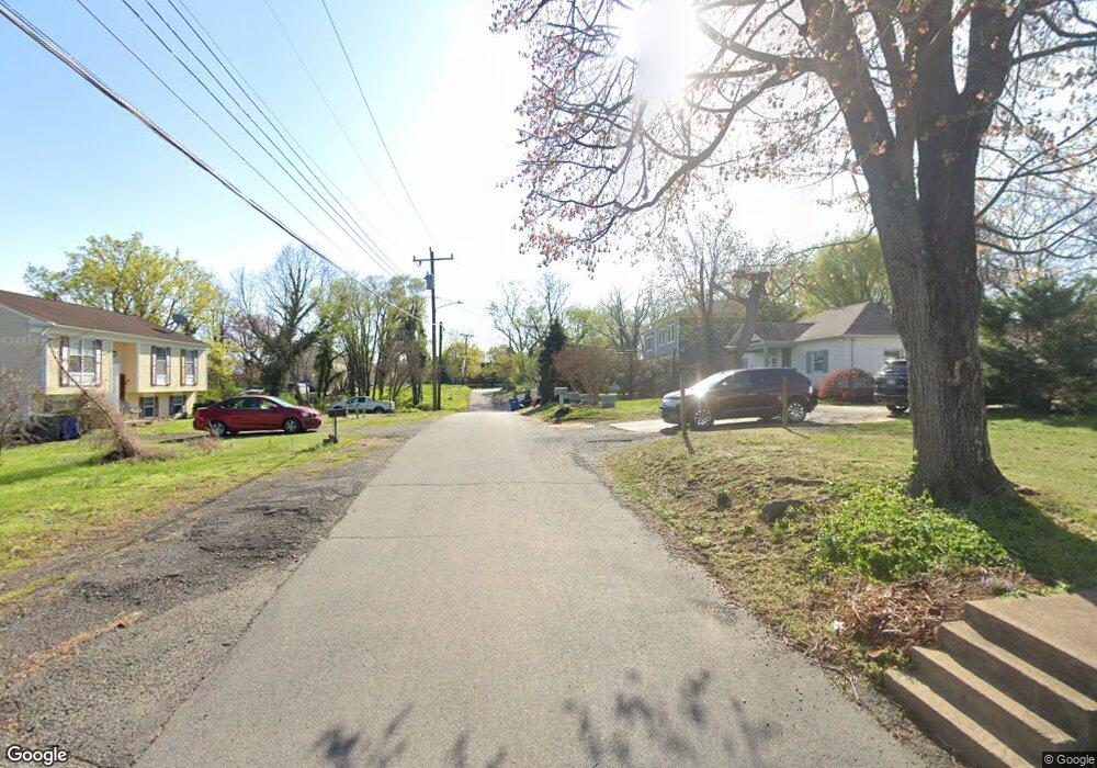 5730 Poplar Ln, Bailey's Crossroads, VA 22041 - photo 1