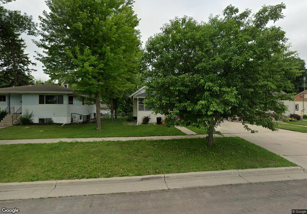 1610 11th St N, Fargo, ND 58102 - photo 1