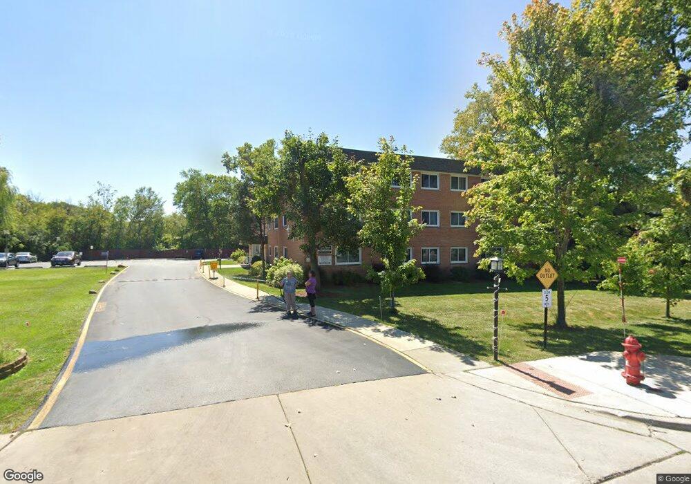 1925 E Oakton St unit 2F, Des Plaines, IL 60018 - photo 1