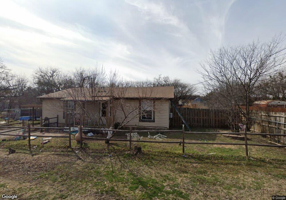 202 S Arthur St, Decatur, TX 76234 - photo 1