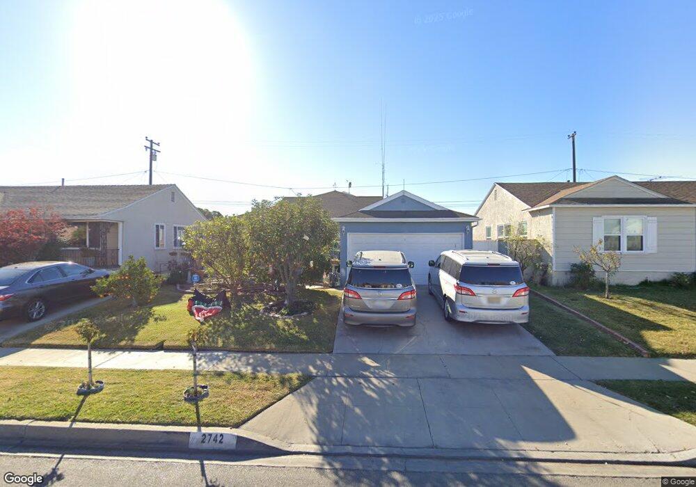 2742 Flangel St, Lakewood, CA 90712 - photo 1