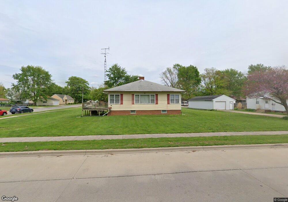 1406 Pulaski St, Lincoln, IL 62656 - photo 1