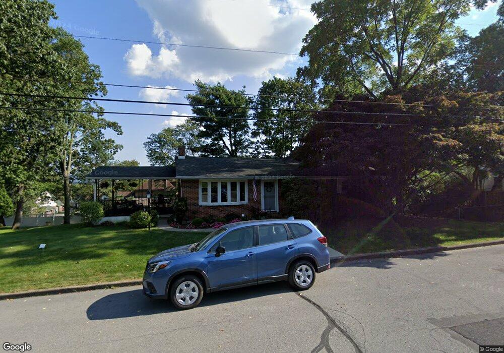 116 E Plainfield Ave, Pen Argyl, PA 18072 - photo 1