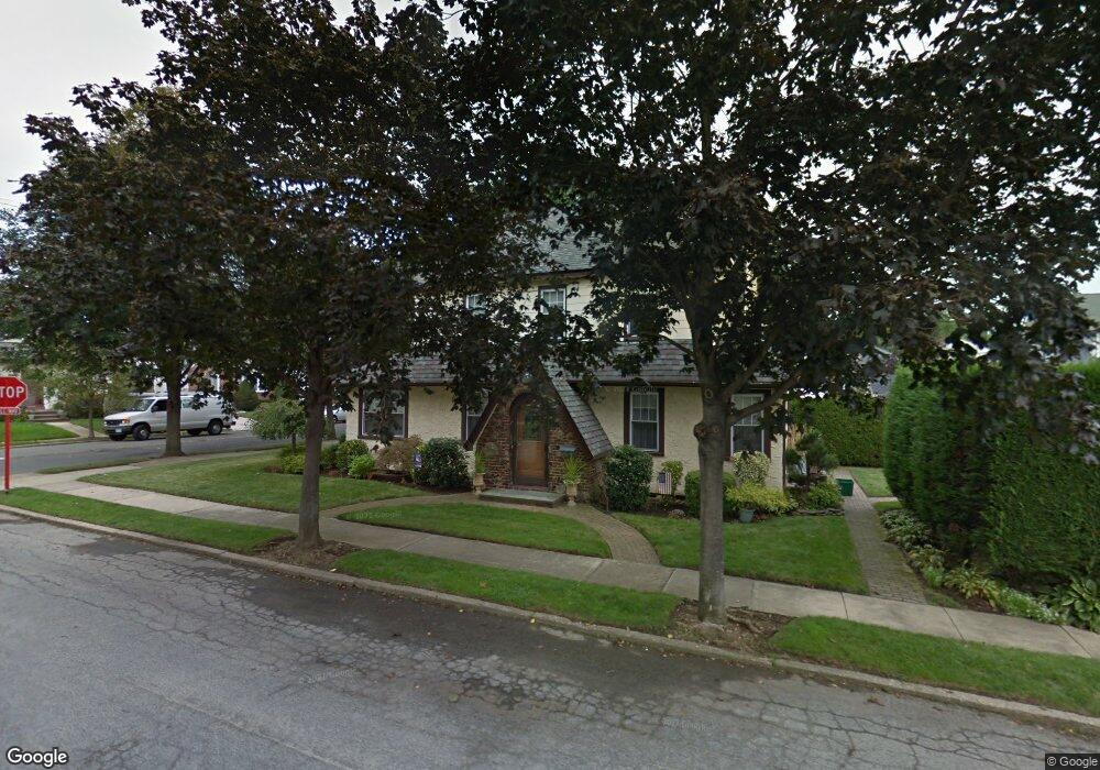 43 Pansy Ave, Floral Park, NY 11001 - photo 1