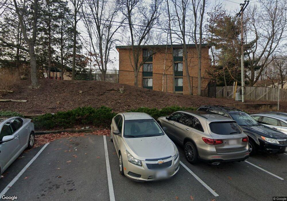 525 N Armistead St unit 301, Alexandria, VA 22312 - photo 1