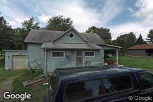 109 Burlison St, Buckner, IL 62819