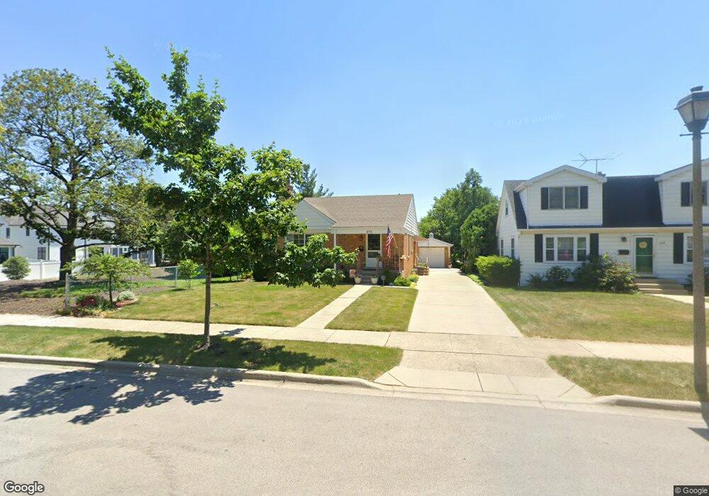 272 E Elmhurst Ave, Elmhurst, IL 60126 - photo 1