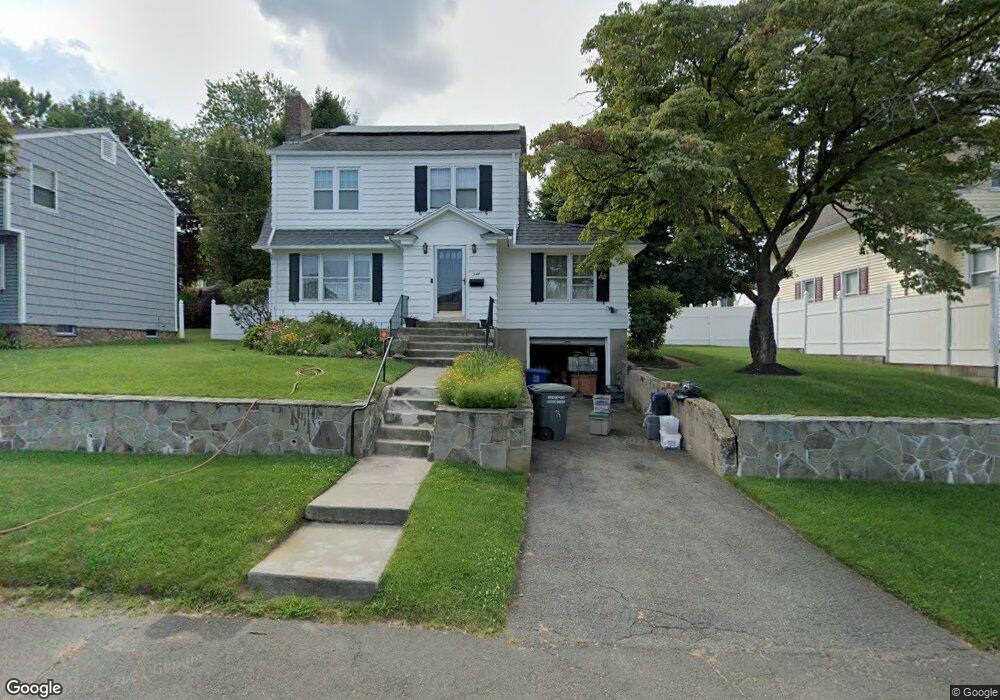 347 Cambridge St, Bridgeport, CT 06606 - photo 1