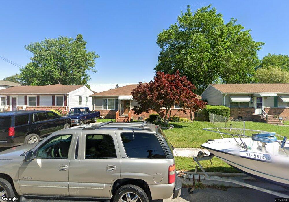 1426 Marshall Ave, Portsmouth, VA 23704 - photo 1