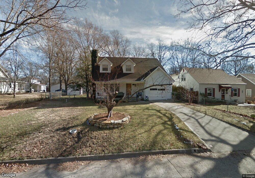 1904 SW Collins Ave, Topeka, KS 66604 - photo 1