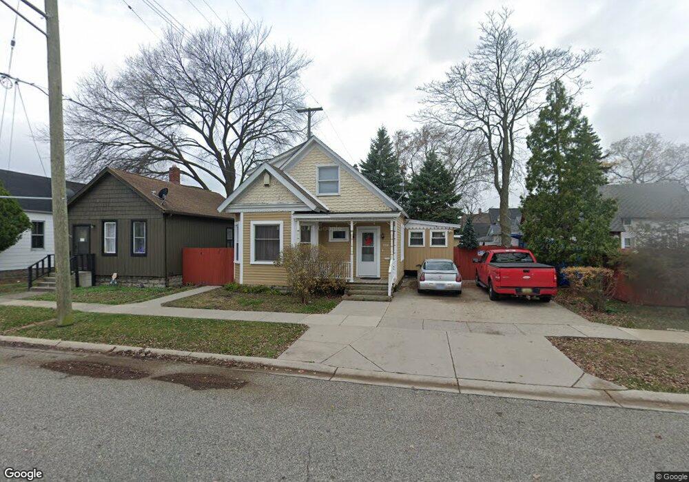 1511 9th St, Port Huron, MI 48060 - photo 1