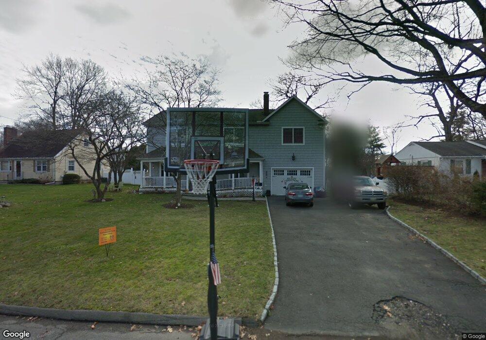 20 Ayres Dr, Stamford, CT 06905 - photo 1