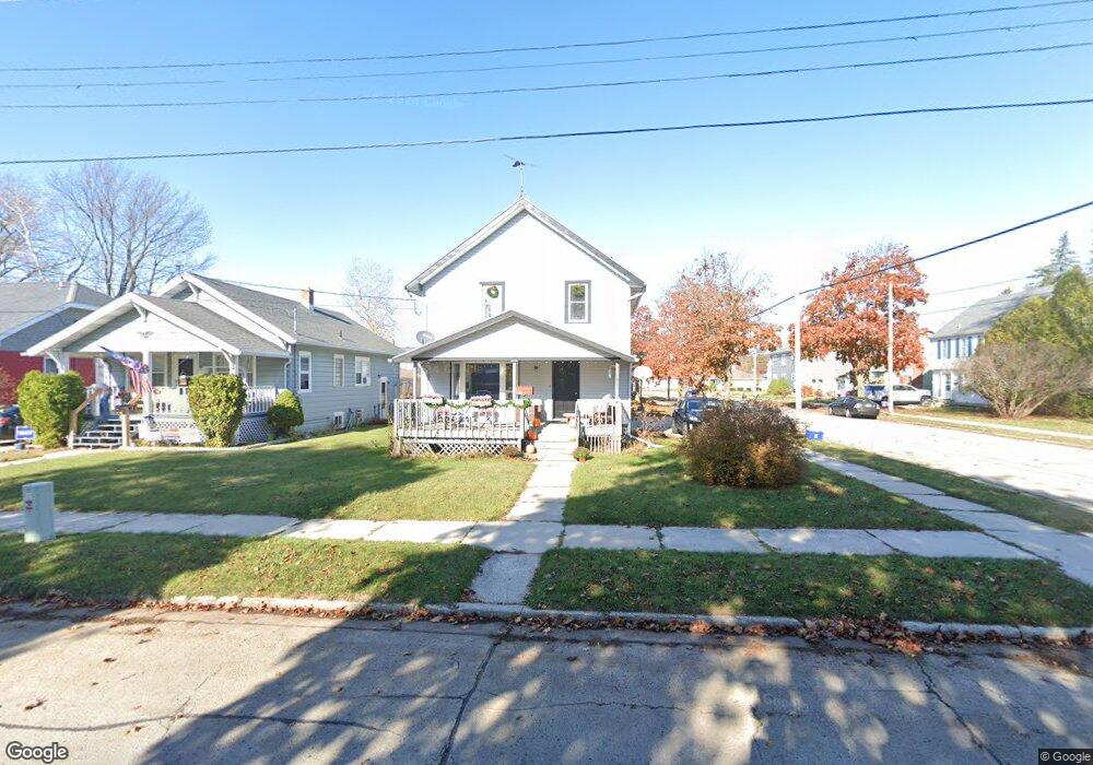 1902 28th St, Two Rivers, WI 54241 - photo 1