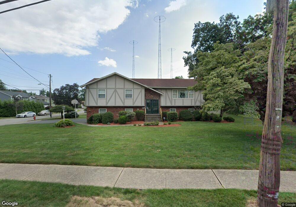 33 Chittenden Rd, Clifton, NJ 07013 - photo 1