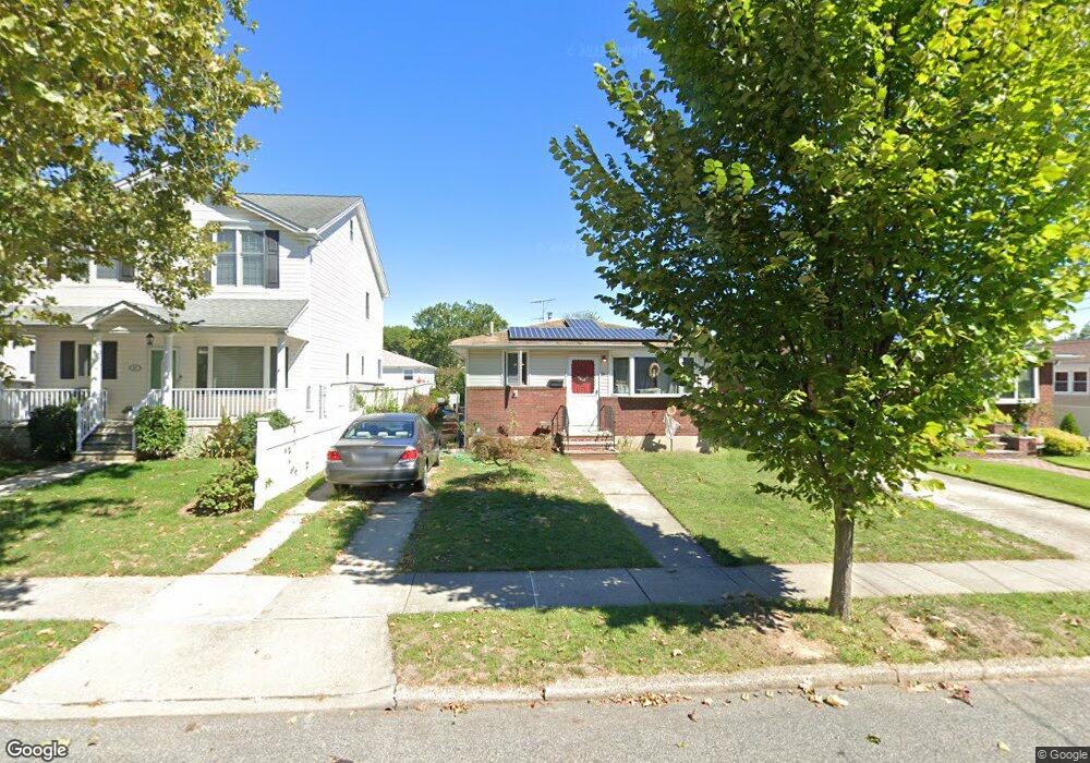 31 Chesterton Ave, Staten Island, NY 10306 - photo 1