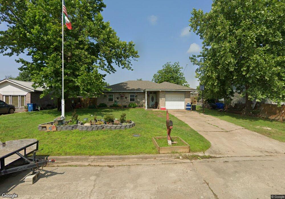 1431 Will Rogers Dr, Cushing, OK 74023 - photo 1