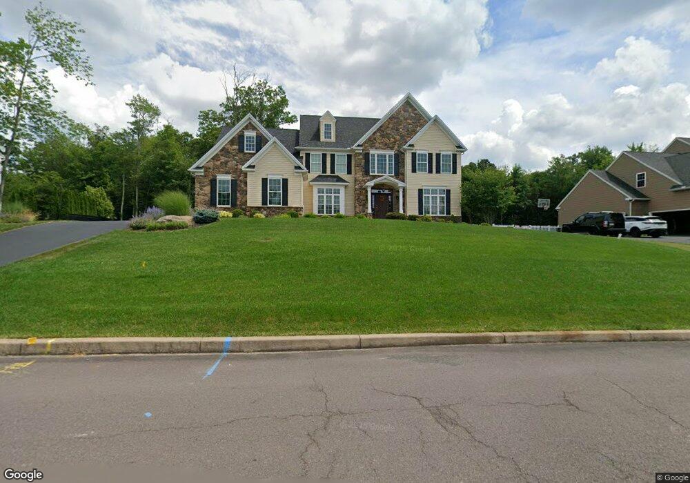 1127 Woodberry Dr, Mountain Top, PA 18707 - photo 1