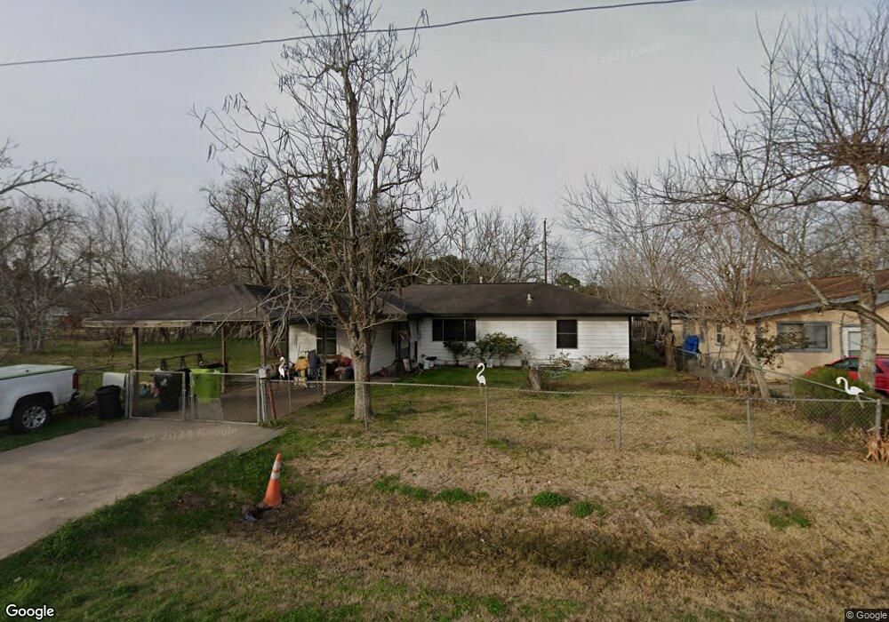 905 Walnut Ave, Rosenberg, TX 77471 - photo 1