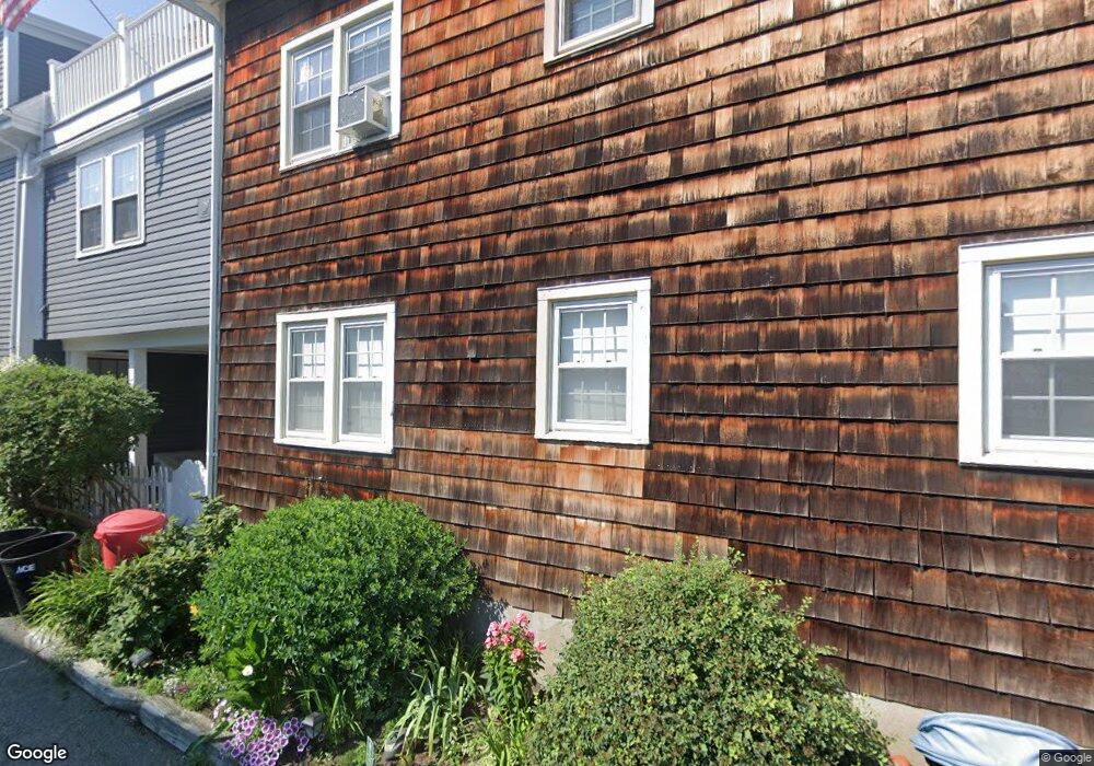 4 Pickett St unit 2, Marblehead, MA 01945 - photo 1