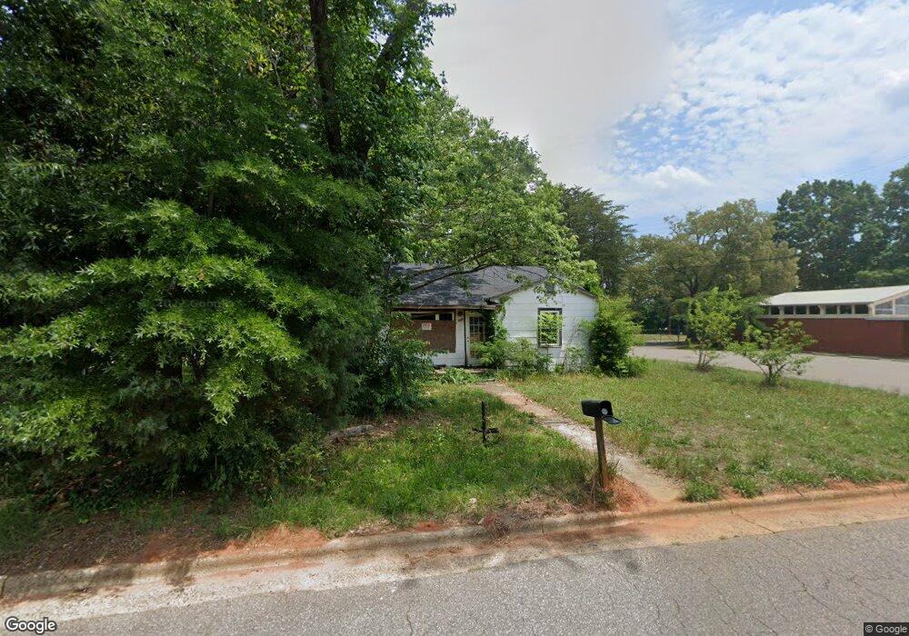 1323 Caldwell St, Statesville, NC 28677 - photo 1