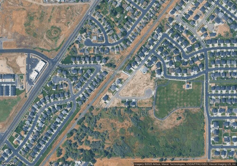 933 N Haywain Dr unit 2, Spanish Fork, UT 84660 - photo 1