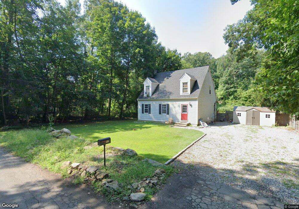 220 Maupas Rd, Guilford, CT 06437 - photo 1