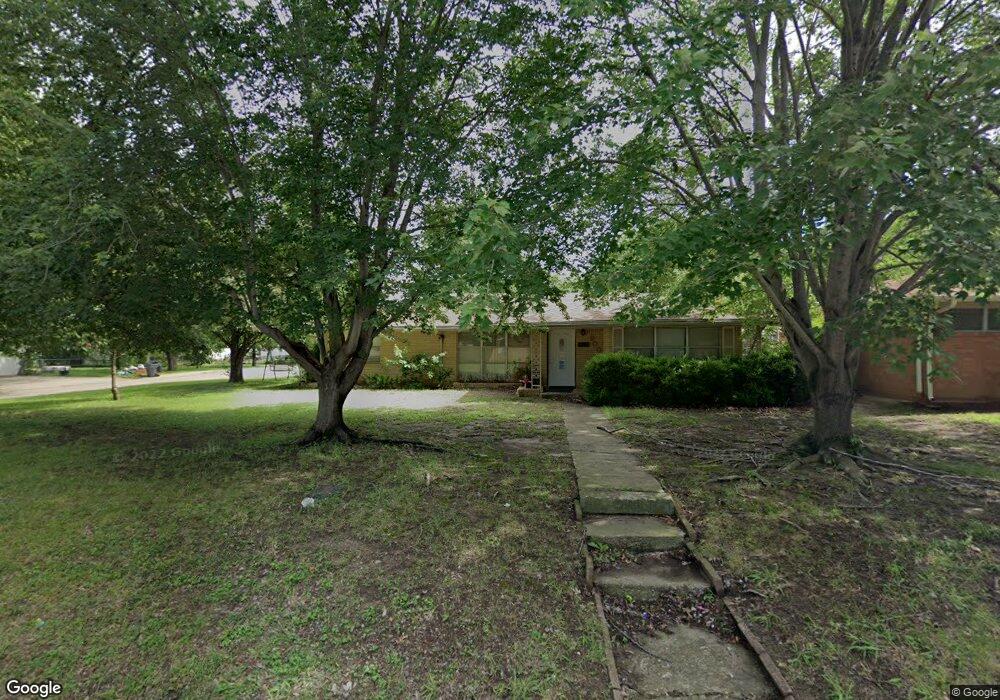 900 Maxwell St NW, Ardmore, OK 73401 - photo 1