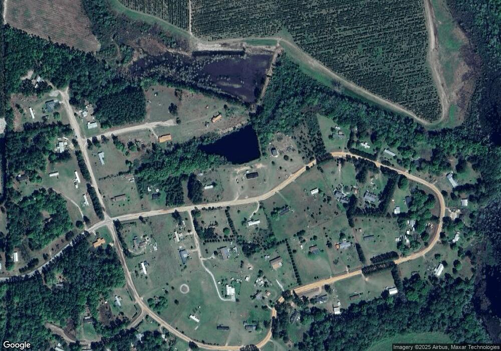 541 Haley Cir, Douglas, GA 31533 - photo 1