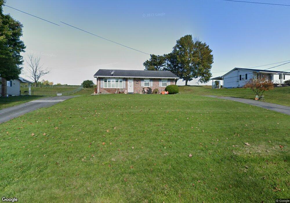 216 E Main St, New Bloomfield, PA 17068 - photo 1