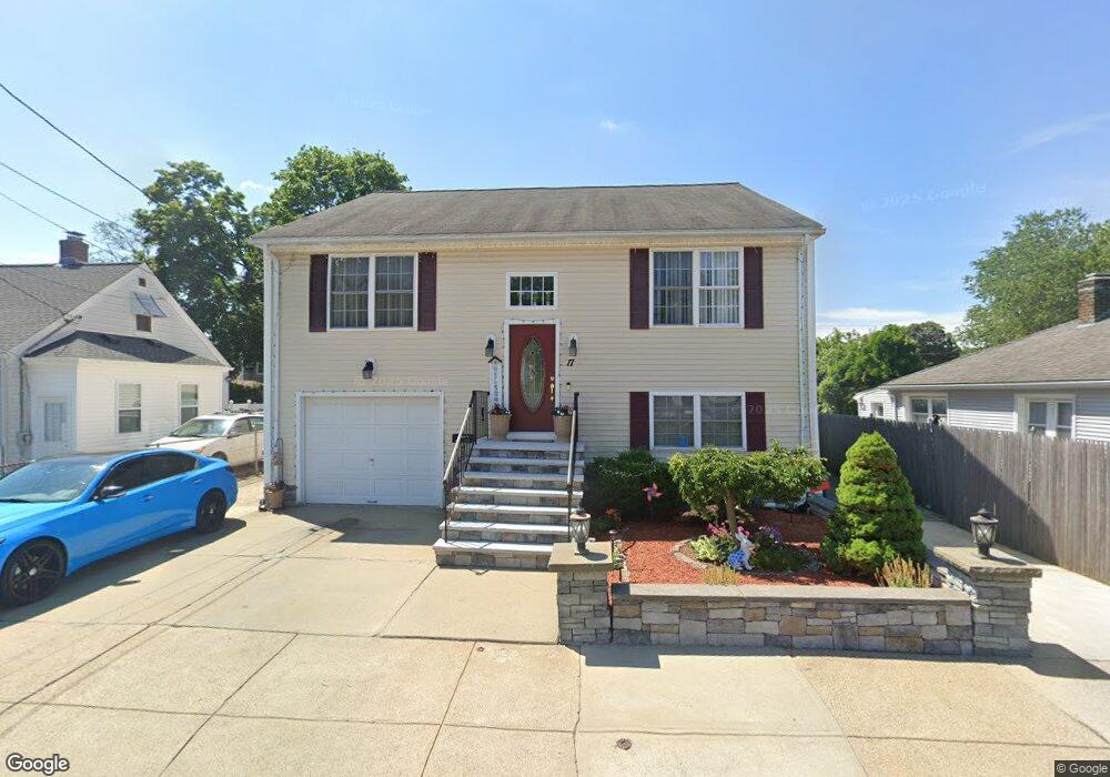 17 Kelton St, Pawtucket, RI 02861 - photo 1