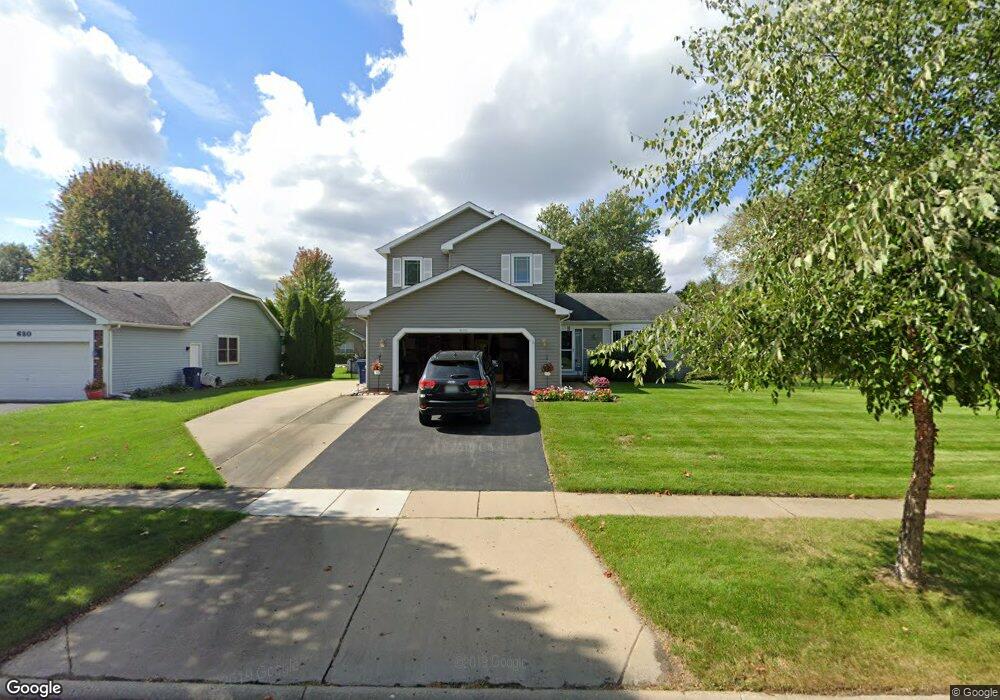 610 Hackberry Ln, Algonquin, IL 60102 - photo 1