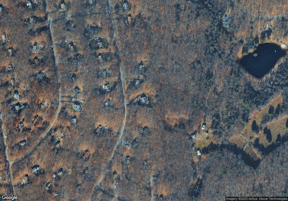 220 Locust Dr, Milford, PA 18337 - photo 1